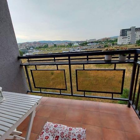 Apartment 13C Приштина Экстерьер фото
